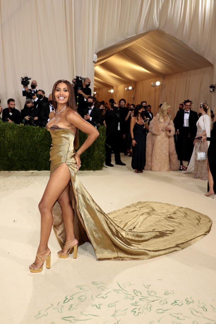 Leyna Bloom in Prabal Gurung. Photograph by Dimitrios Kambouris/Getty Images